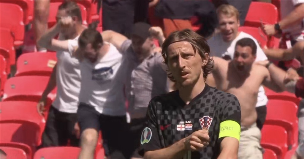 队多元化的 队多元化的