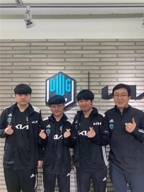 也是对数千 也是对数千